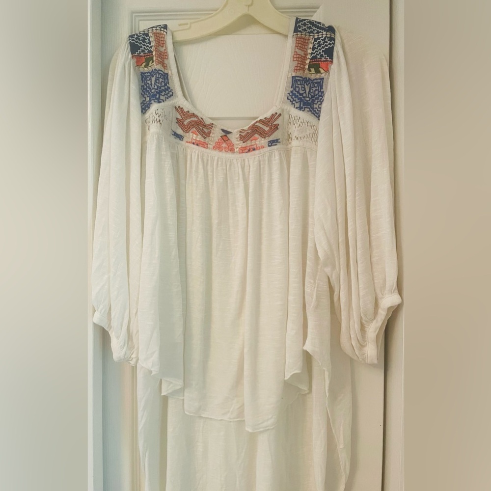 Free People Square Neck Embroidered HiLo Peasant Top   Oversize  New with Tags